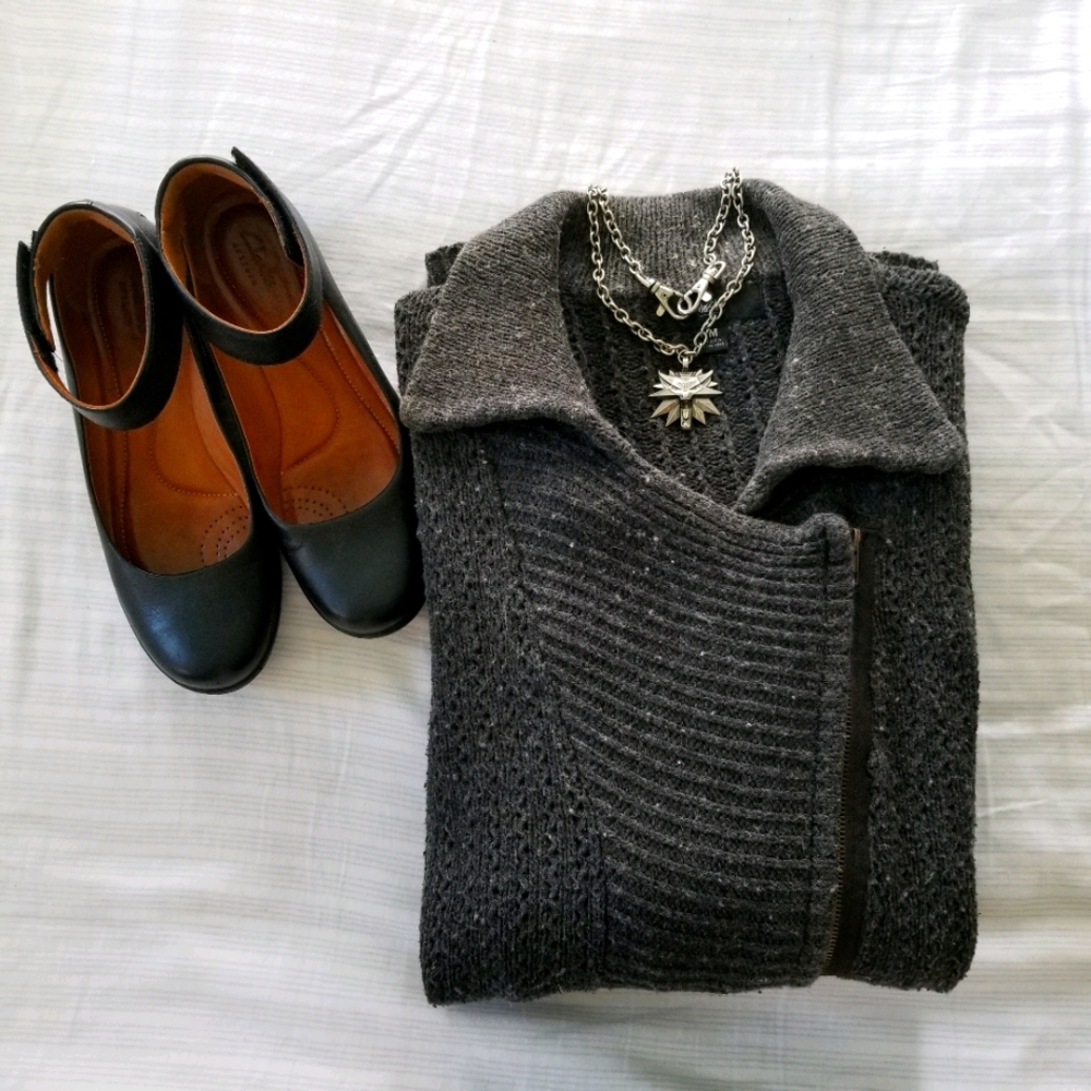 Mossimo Charcoal Grey Sz Medium Zippered Sweater